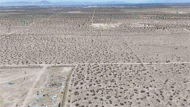 16999 Holly, Phelan, CA 92371