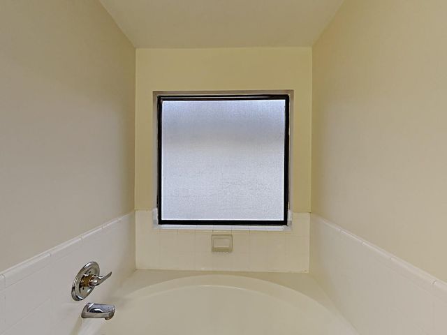 9818 Golden Prairie Lane, Houston, TX 77086