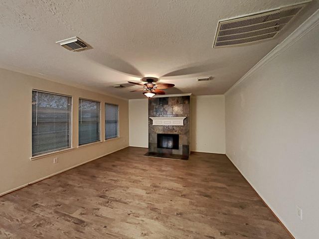 9818 Golden Prairie Lane, Houston, TX 77086