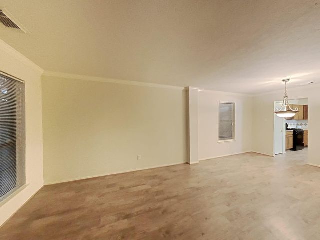 9818 Golden Prairie Lane, Houston, TX 77086