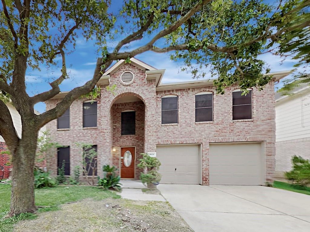 9818 Golden Prairie Lane, Houston, TX 77086