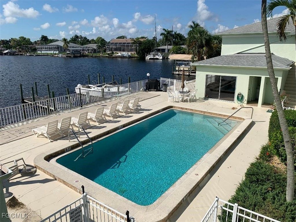 1714 Bikini CT 204, Cape Coral, FL 33904
