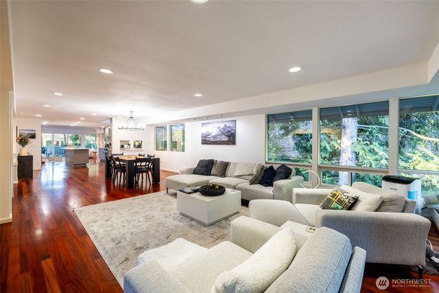 2619 Sahalee Drive W, Sammamish, WA 98074