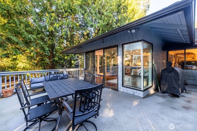 2619 Sahalee Drive W, Sammamish, WA 98074