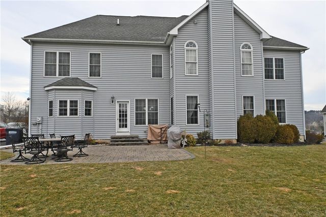 16 Chelsea Drive, Horseheads, NY 14845