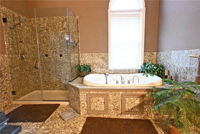 16 Chelsea Drive, Horseheads, NY 14845