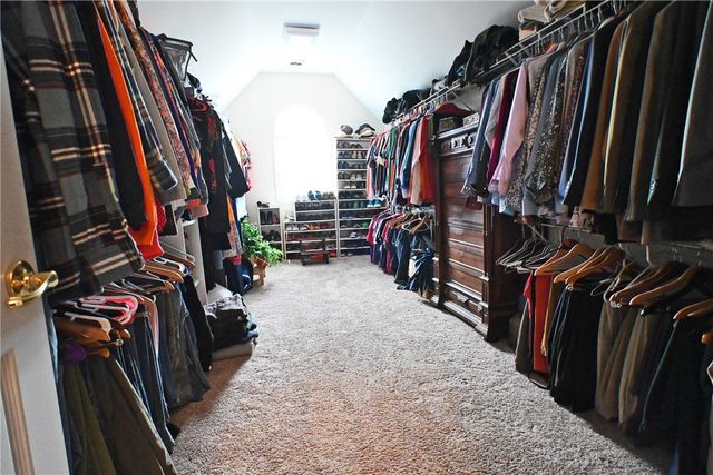 16 Chelsea Drive, Horseheads, NY 14845