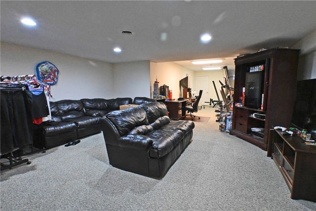 16 Chelsea Drive, Horseheads, NY 14845