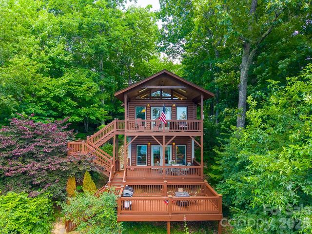 760 Woody Lane, Waynesville, NC 28786