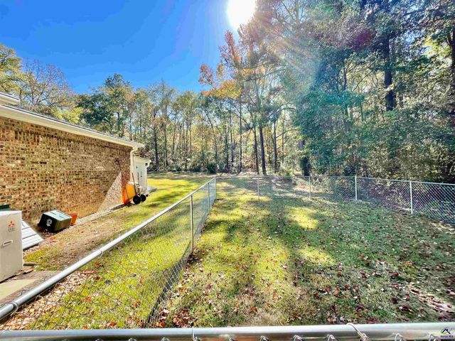 98 Waterfront Way, Warner Robins, GA 31093