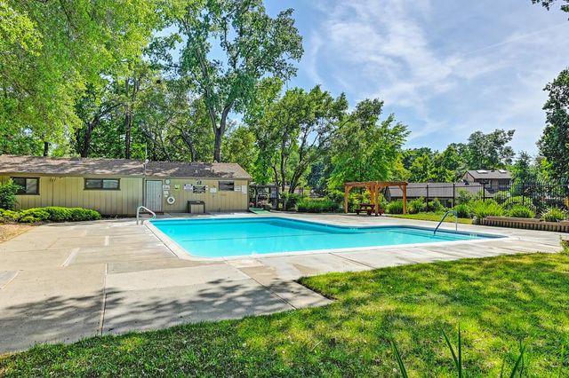 7059 Lompoc Ct, Citrus Heights, CA 95621