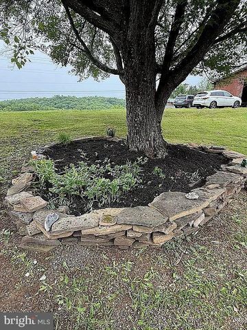 114 BLUES ADDITION RD, Springfield, WV 26763