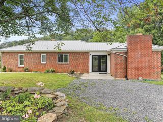 114 BLUES ADDITION RD, Springfield, WV 26763