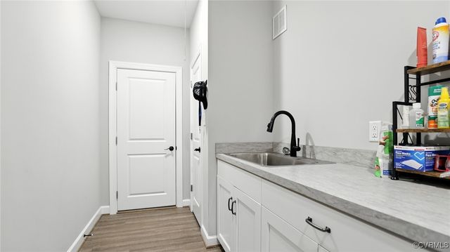 5080 Brandon Pines Way, Providence Forge, VA 23140