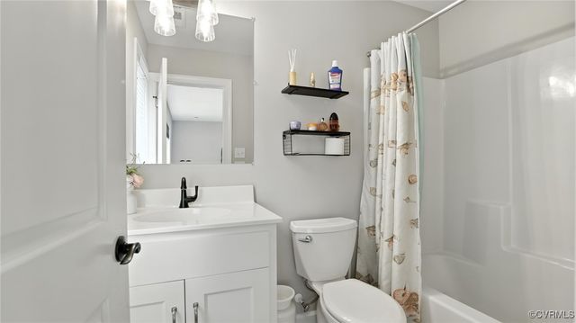 5080 Brandon Pines Way, Providence Forge, VA 23140