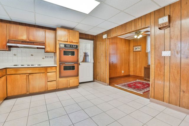 102 Kirtland St, Lynn, MA 01905