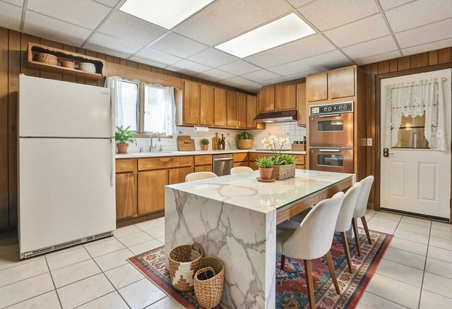 102 Kirtland St, Lynn, MA 01905
