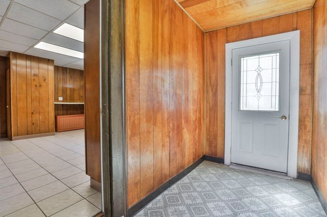 102 Kirtland St, Lynn, MA 01905