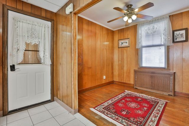 102 Kirtland St, Lynn, MA 01905