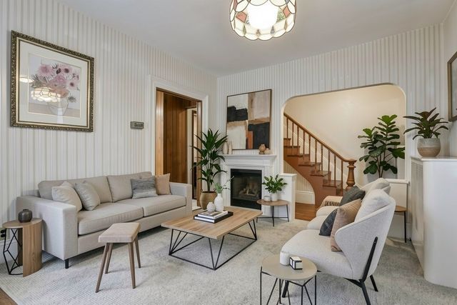 102 Kirtland St, Lynn, MA 01905