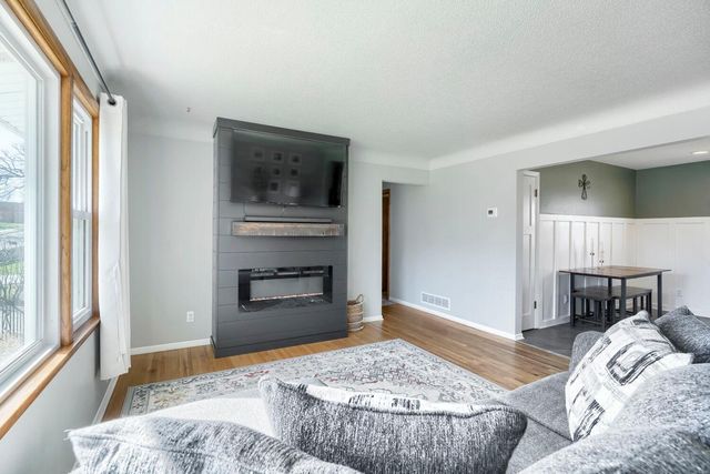 16088 Jordan Avenue SE, Prior Lake, MN 55372