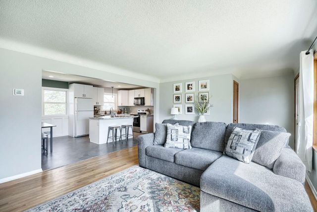 16088 Jordan Avenue SE, Prior Lake, MN 55372