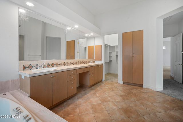 9359 E CAVALRY Drive, Scottsdale, AZ 85262