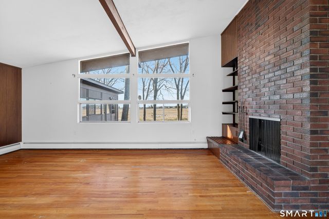 33 Briarwood Drive, Old Saybrook, CT 06475