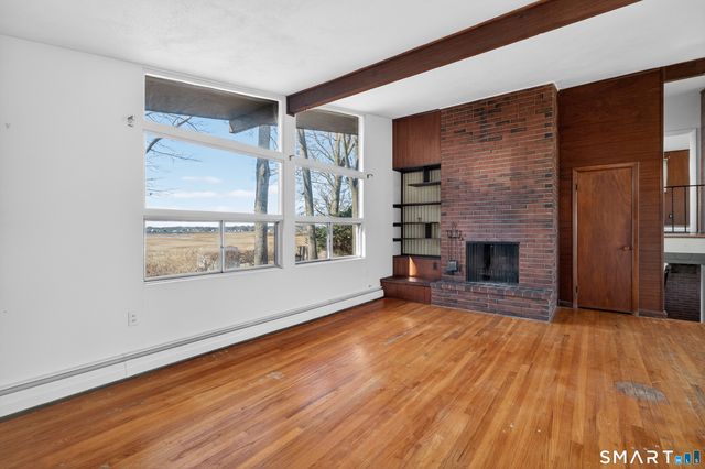 33 Briarwood Drive, Old Saybrook, CT 06475