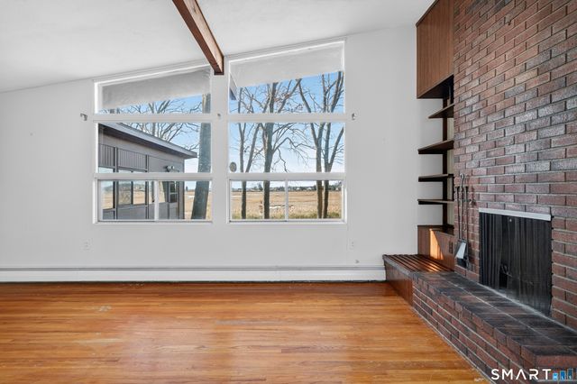 33 Briarwood Drive, Old Saybrook, CT 06475