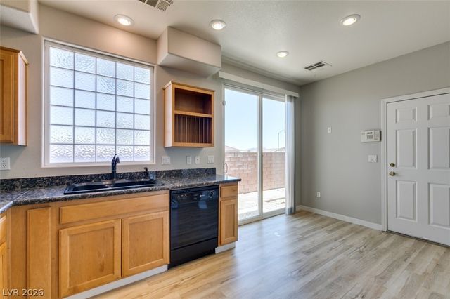 8607 Rowland Bluff Avenue, Las Vegas, NV 89178