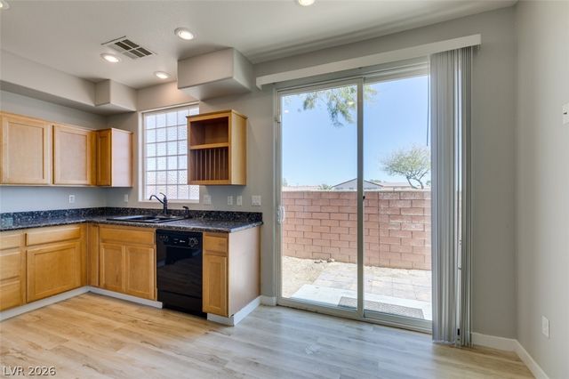 8607 Rowland Bluff Avenue, Las Vegas, NV 89178