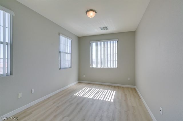 8607 Rowland Bluff Avenue, Las Vegas, NV 89178