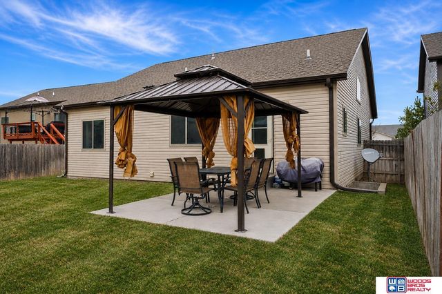 1631 Torreys Drive, Lincoln, NE 68521