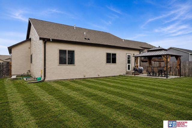 1631 Torreys Drive, Lincoln, NE 68521