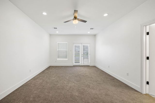 4512 Noble Street, Houston, TX 77020