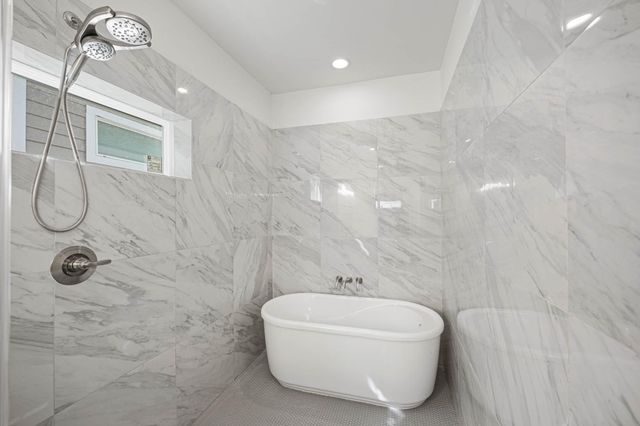 4512 Noble Street, Houston, TX 77020