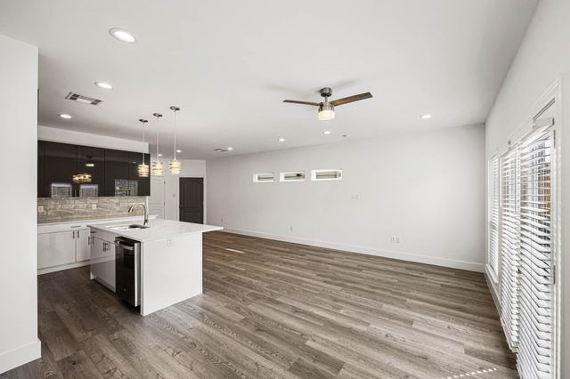 4512 Noble Street, Houston, TX 77020