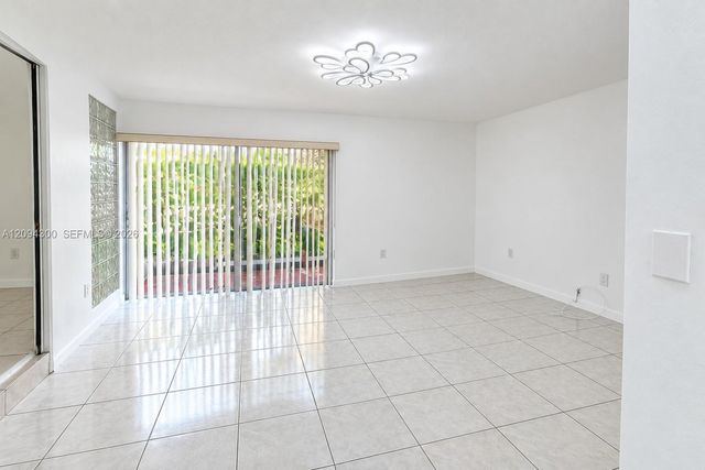 8315 SW 72nd Avenue 104B, Miami, FL 33143