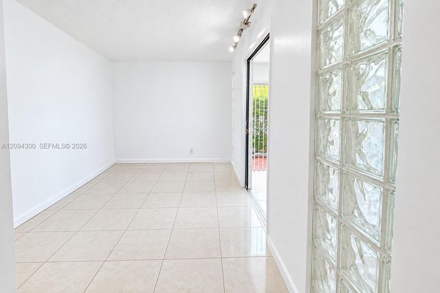 8315 SW 72nd Avenue 104B, Miami, FL 33143