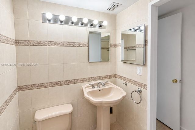 8315 SW 72nd Avenue 104B, Miami, FL 33143