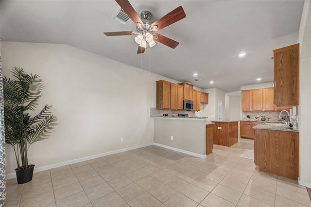 6097 Well Brook Lane, League City, TX 77573