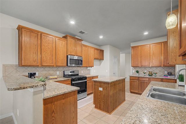 6097 Well Brook Lane, League City, TX 77573