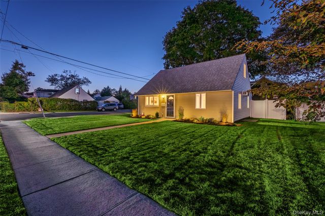 234 Division Avenue, Massapequa, NY 11758