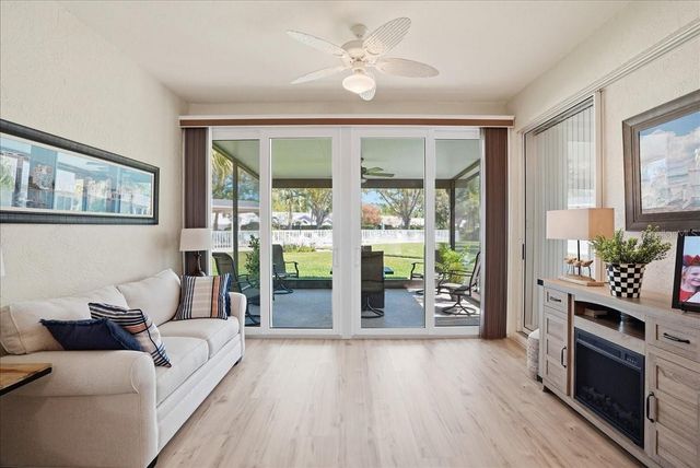 6911 STONEYWALK COURT, Bradenton, FL 34203