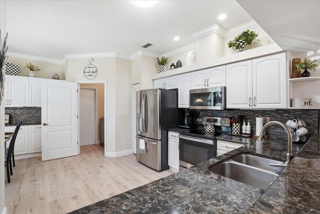 6911 STONEYWALK COURT, Bradenton, FL 34203