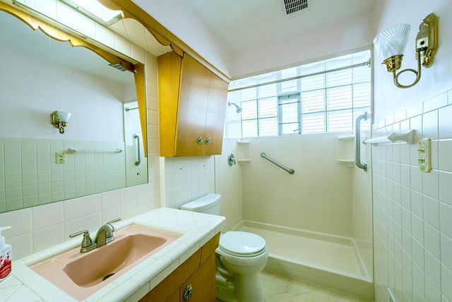 7535 25th AVENUE, Kenosha, WI 53143