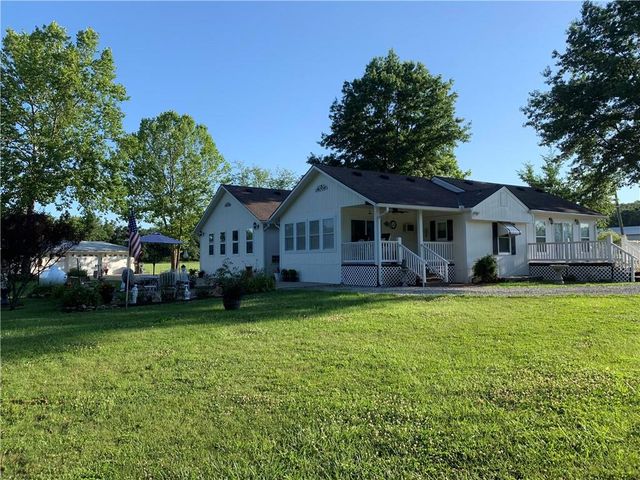 8005 S Buckner Tarsney Road, Oak Grove, MO 64075