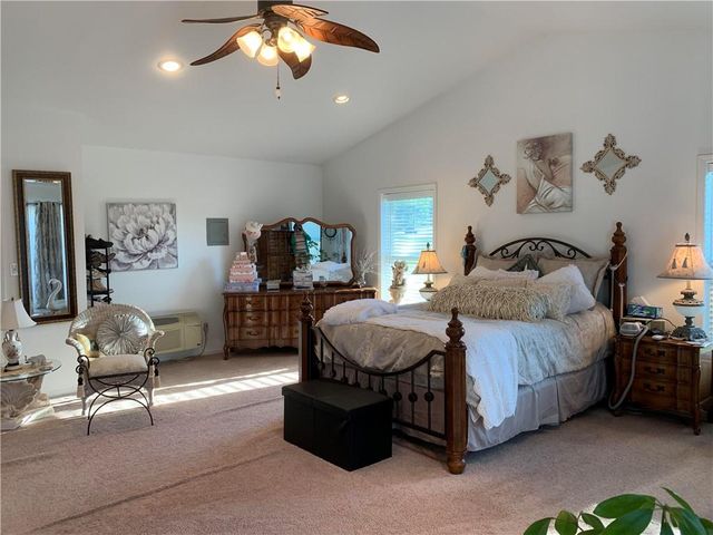 8005 S Buckner Tarsney Road, Oak Grove, MO 64075