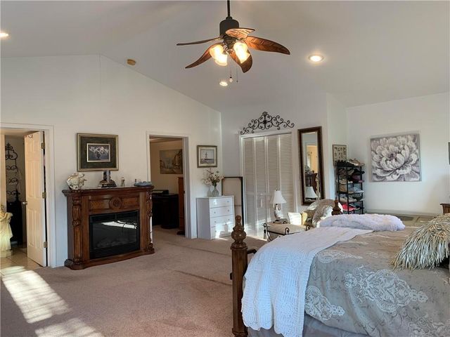 8005 S Buckner Tarsney Road, Oak Grove, MO 64075